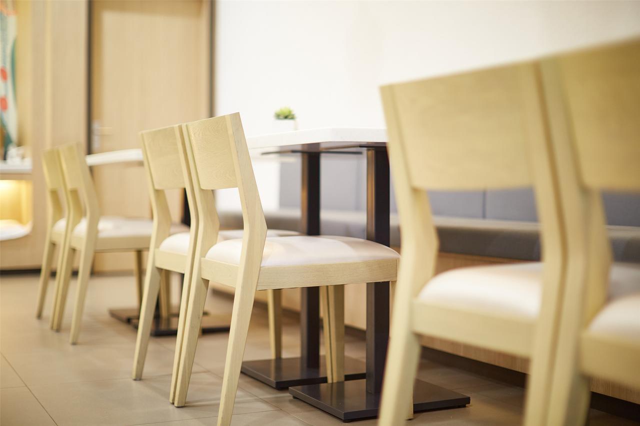 Hanting Express Shanghai Jiazhan Road Exterior photo